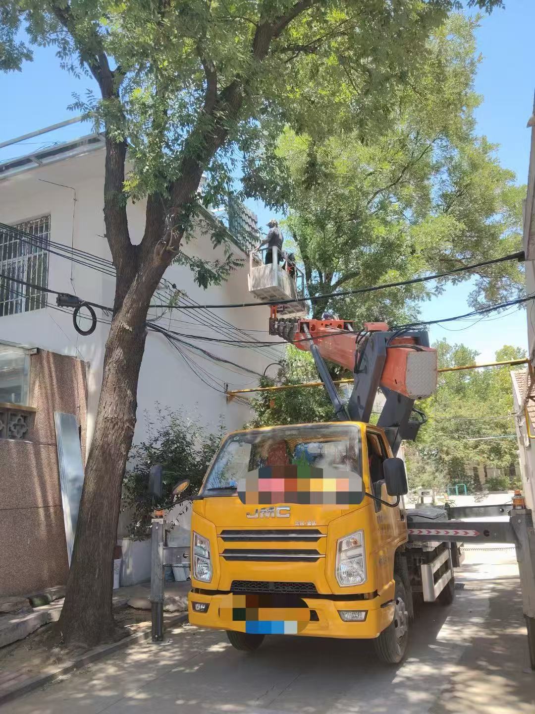 耿马县高空作业车能吊装重物吗？最大承载多少公斤？